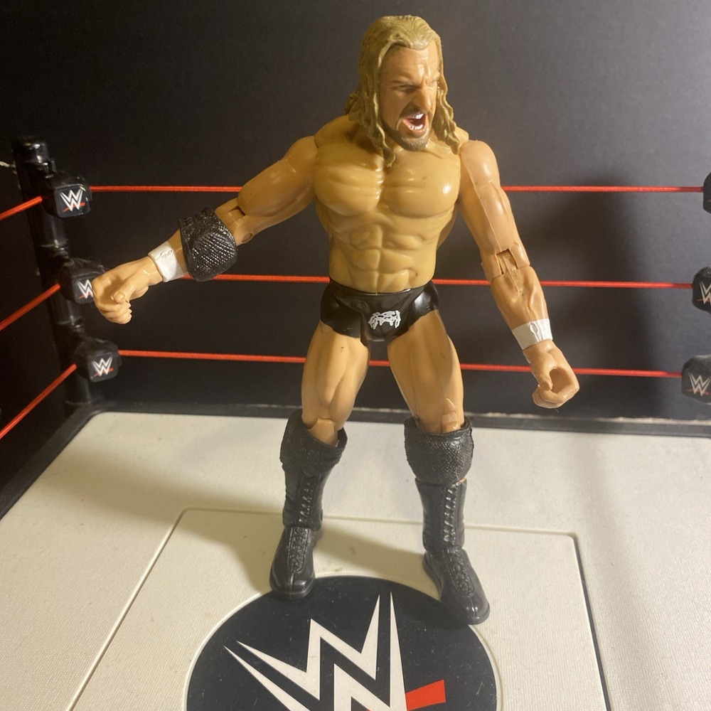 1999 WWF WWE Triple H Jakks Pacific Titan Tron Live Wrestling Action Figure